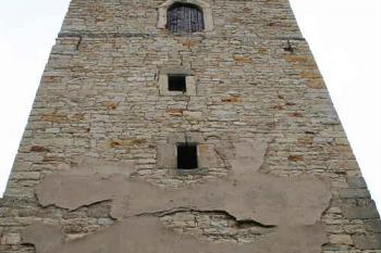 Západní stěna věže (© Ivan Grisa, 07/2008)