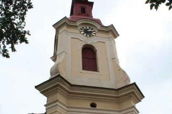 Věž od západu (© Ivan Grisa, 07/2008)