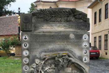 Pomník padlým z I. světové války (© Ivan Grisa, 07/2008)