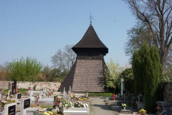 zvonice od jihu ( © Milan Caha 04/2008)