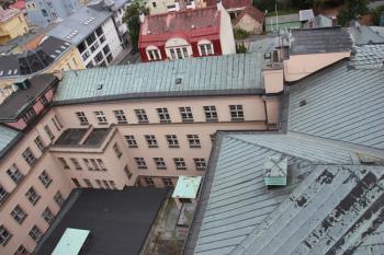 Východní část dvora z radniční věže ( © Ivan Grisa 09/2009)