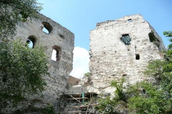 Zřícenina hradu Falkenstein (© aleshwarrior, 07/2014)