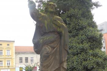 Náhrobek na hřbitově (© Johannes Cladis, 10/2014)
