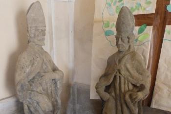 Barokní sochy deponované v předsíni (© Johannes Cladis, 10/2014)