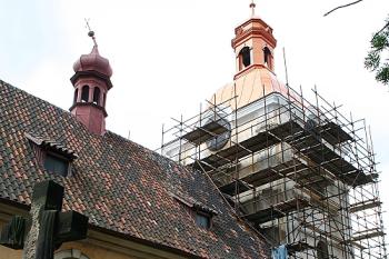 Loď a věž od severu (© Ivan Grisa, 07/2008)