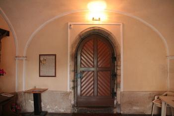Původní gotický hlavní portál ( © Ivan Grisa 06/2009)