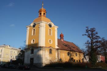 Kostel od jihozápadu ( © Ivan Grisa 12/2009)