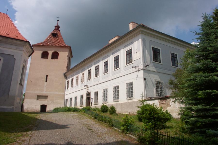 zvonice u kostela sv. Klimenta