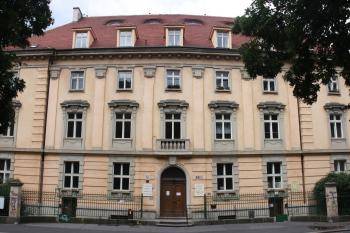 Hlavní průčelí od východu ( © Ivan Grisa 07/2010)