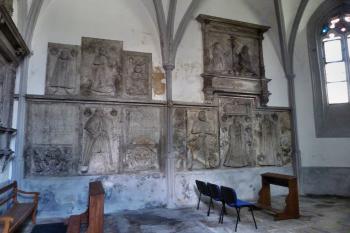kamenné renesanční a raně barokní náhrobky  (© František Kinař, 04/2015)