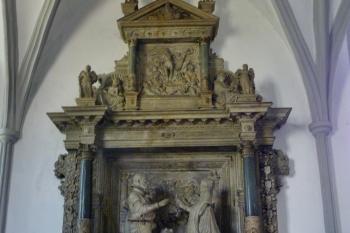 kamenné renesanční a raně barokní náhrobky  (© František Kinař, 04/2015)