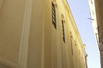 boční zeď synagogy ( © Milan Caha 08/2008)