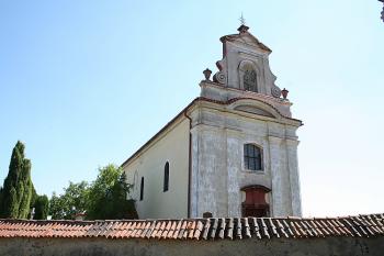 Kostel od severozápadu (© Ivan Grisa, 08/2008)