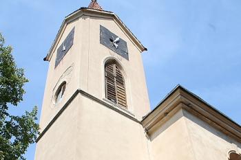 Nárožní věž od jihozápadu (© Ivan Grisa, 08/2008)