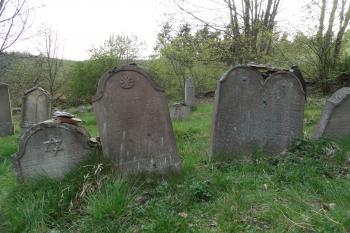 židovský hřbitov Rabštejn nad Střelou ( © Eva Horáková 05/2012)
