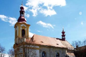 Kostel sedmibolestné Panny Marie z roku 1766–1769 patrně od A. Luraga. ( © Radovan Smokoň 04/2006)