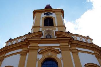 Kostel sedmibolestné Panny Marie z roku 1766–1769 patrně od A. Luraga. ( © Radovan Smokoň 04/2006)