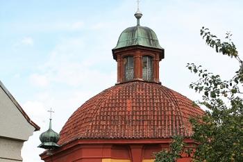 Kaple od západu (© Ivan Grisa, 08/2008)