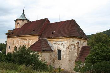 Kostel od jihovýchodu (© Ivan Grisa, 08/2008)