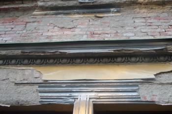 Poslední zbytky původní výzdoby (© Veronika Vaňková, 08/2008)