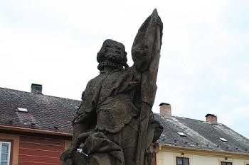 Socha sv. Václava ve východní části náměstí (© Ivan Grisa, 08/2008)