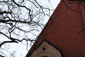 Arkýř na presbytáři ( © Iva Spurná 26.4.2010)