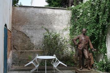 Nádvoří musea s pomníkem Josefa II. (© Ivan Grisa, 08/2008)