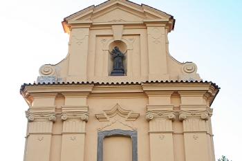 Hlavní (severní) průčelí (© Ivan Grisa, 08/2008)