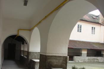 chodba v ambitech kláštera (© Karel Husák, 03/2010)
