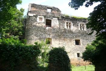 Jihozápadní vstupní průčelí palácově upraveného předsunutého opevnění Eytzingerů, tzv. Nový hrad ( © Jan P. Štěpánek 07/2009)