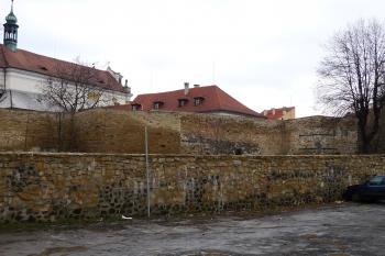  (© Karel Husák, 02/2012)