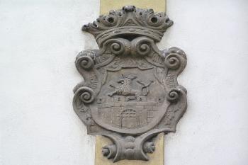 znak z bývalé Nové ( Cínařské ) brány (© Karel Husák, 01/2006)