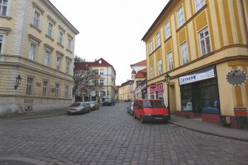 Zde stávala Michalská brána. (© Karel Husák, 03/2010)