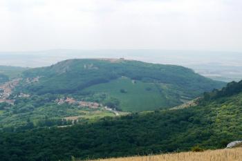 Stolová hora z vrcholu Děvína ( © Jan P. Štěpánek 07/2008)