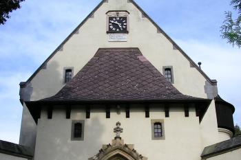 kostel sv. Petra a Pavla (© Tomáš Hák, 08/2008)