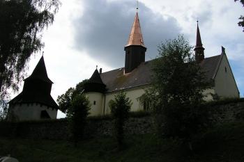 kostel sv. Petra a Pavla (© Tomáš Hák, 08/2008)