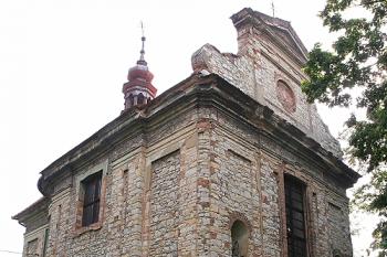Kostel od severozápadu (© Stanislav Šůna, 08/2008)