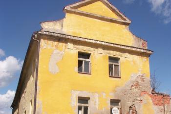 jižní průčelí ( © Milan Caha 09/2008)