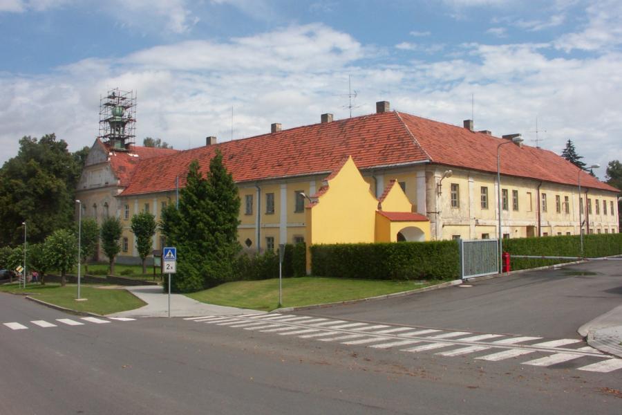 klášter františkánů s kostelem sv. Františka Serafinského