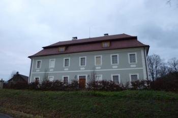 zámek Maníkovice (© Vlastislav Mareček, 12/2015)