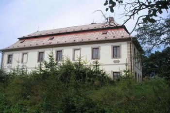 hlavní fronta zámečku ( © Ondřej Štěpánek 09/2008)