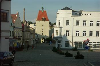 brána z náměstí ( © Milan Caha 08/2007)