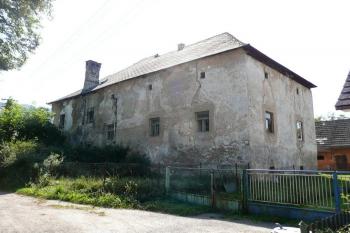 severní, hlavní křídlo zámku od severozápadu ( © Jan P. Štěpánek 08/2008)