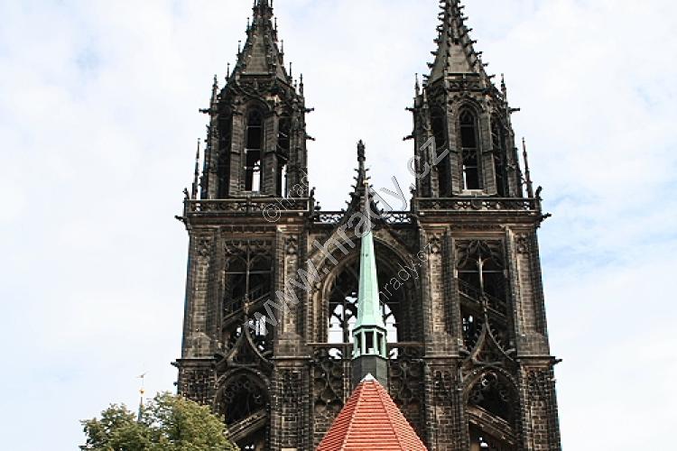 kostel sv. Jana Evangelisty a Donáta kostel sv. Jana Evangelisty a Donáta