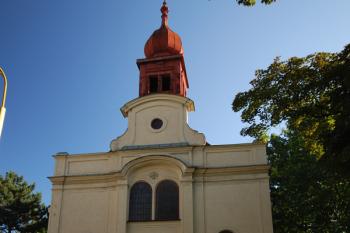 kostel sv. Jana Křtitele a sv. Jana Evangelisty (© Tomáš Berka, 09/2008)