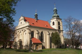 pohled od jihozápadu ( © Milan Caha 05/2008)