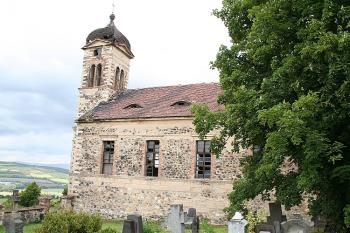 Kostel od jihu (© Ivan Grisa, 09/2008)