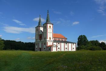 Celkový pohled od jihovýchodu (© Jiří Cukr, 08/2014)