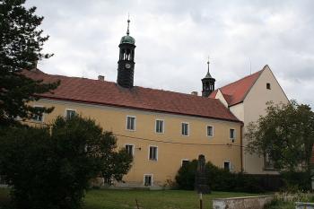 Klášter a kostel od východu (© Ivan Grisa, 09/2008)