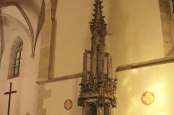 pastoforium v presbytáři (© Karel Husák, 09/2009)